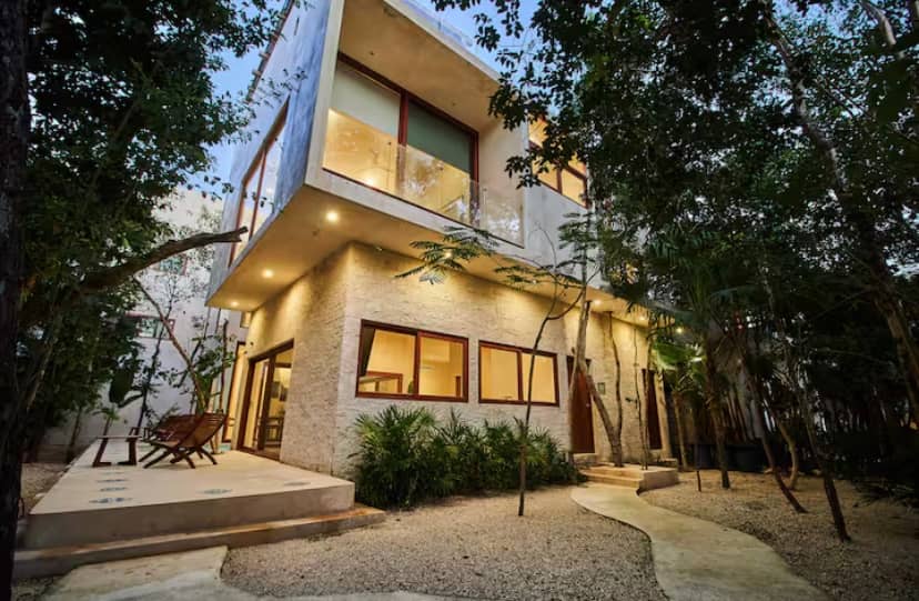 Condo en La Veleta preparado para estancias mensuales de Airbnb